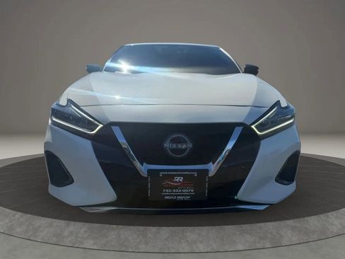 Used 2023 Nissan Maxima SV w/ Floor Mat Group FWD image 3