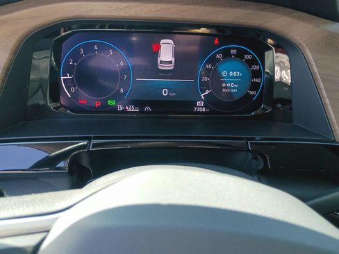 Certified 2026 Volkswagen Atlas SE FWD image 11