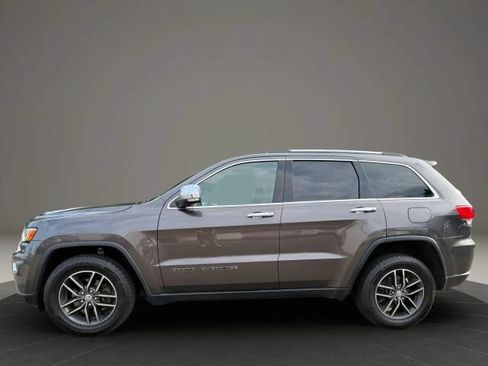 Used 2017 Jeep Grand Cherokee Limited AWD/4WD image 8