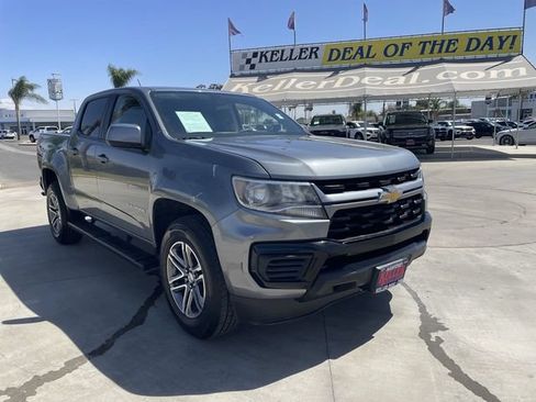 Used 2022 Chevrolet Colorado W/T w/ Custom Special Edition RWD image 2