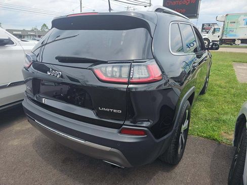 Used 2019 Jeep Cherokee Limited AWD/4WD image 3