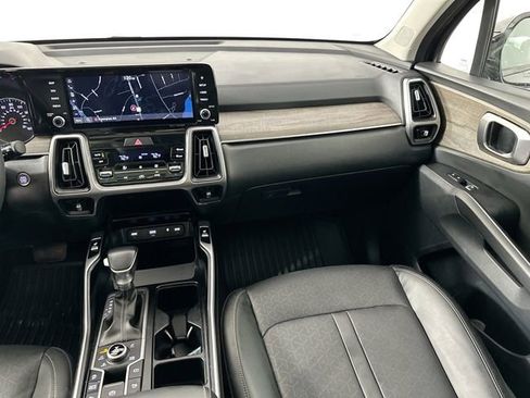 Used 2023 Kia Sorento X-Line EX image 24