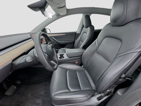 Used 2023 Tesla Model Y Long Range AWD/4WD image 13