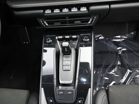Certified 2022 Porsche 911 Targa 4 GTS AWD/4WD image 26