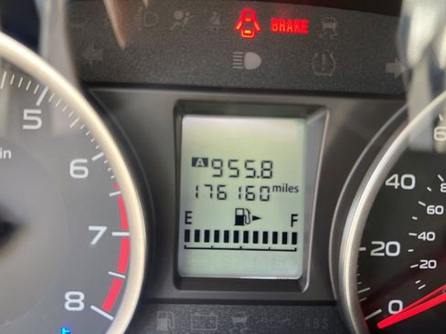 Used 2017 Subaru Forester 2.5i image 27