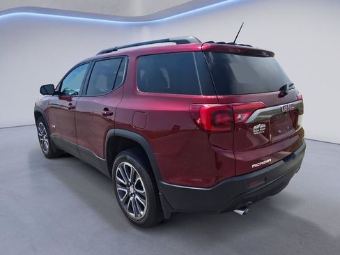 Used 2017 GMC Acadia SLT AWD/4WD image 3