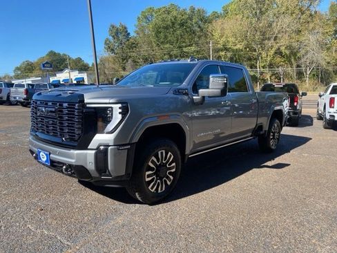 New 2026 GMC Sierra 2500 Denali Ultimate image 3