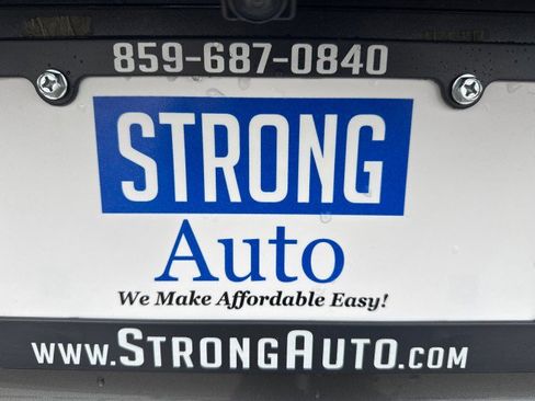 Used 2023 Nissan Rogue S image 19