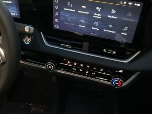 New 2026 Chevrolet Equinox LT AWD/4WD image 17