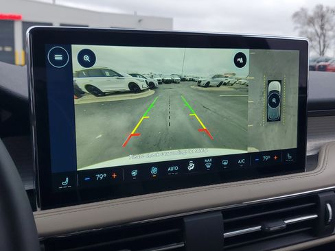 New 2026 Lincoln Corsair Premiere image 21