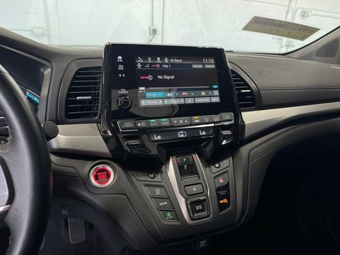 Used 2021 Honda Odyssey EX-L image 19