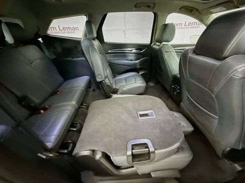 Used 2018 Buick Enclave Essence FWD image 28