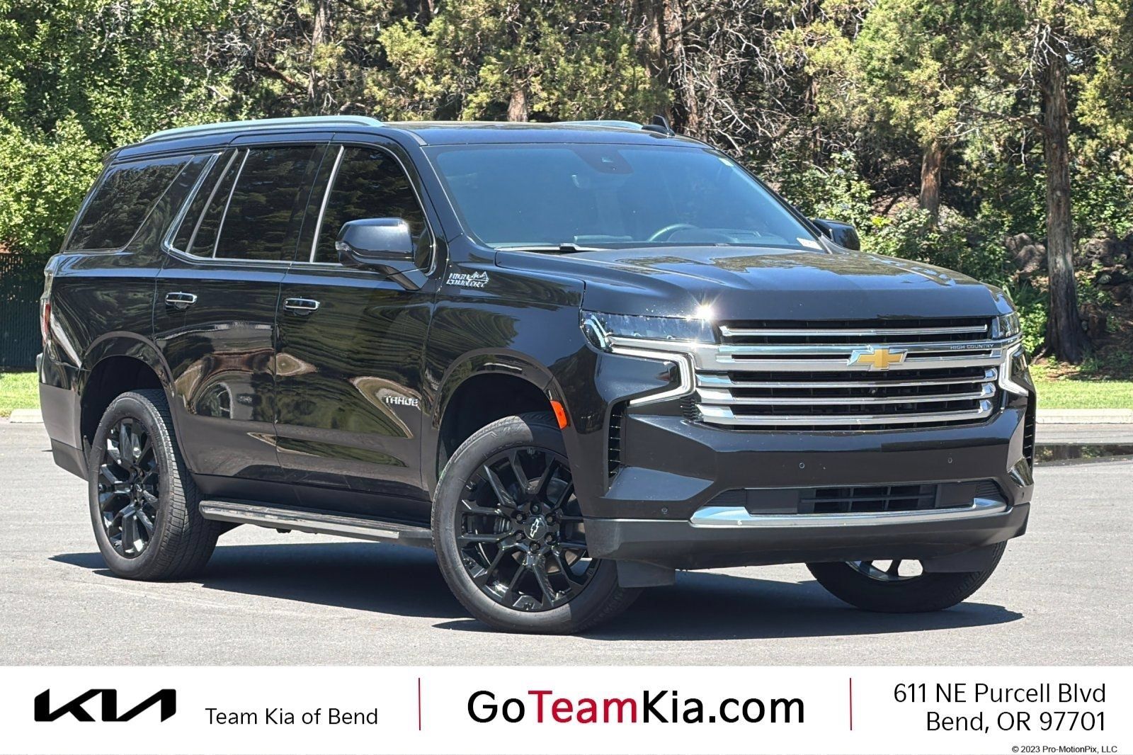 Used 2024 Chevrolet Tahoe High Country AWD/4WD image 1