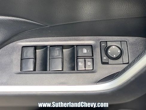 Used 2025 Toyota RAV4 LE AWD/4WD image 14