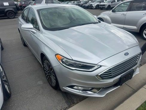 Used 2018 Ford Fusion Titanium AWD/4WD image 7