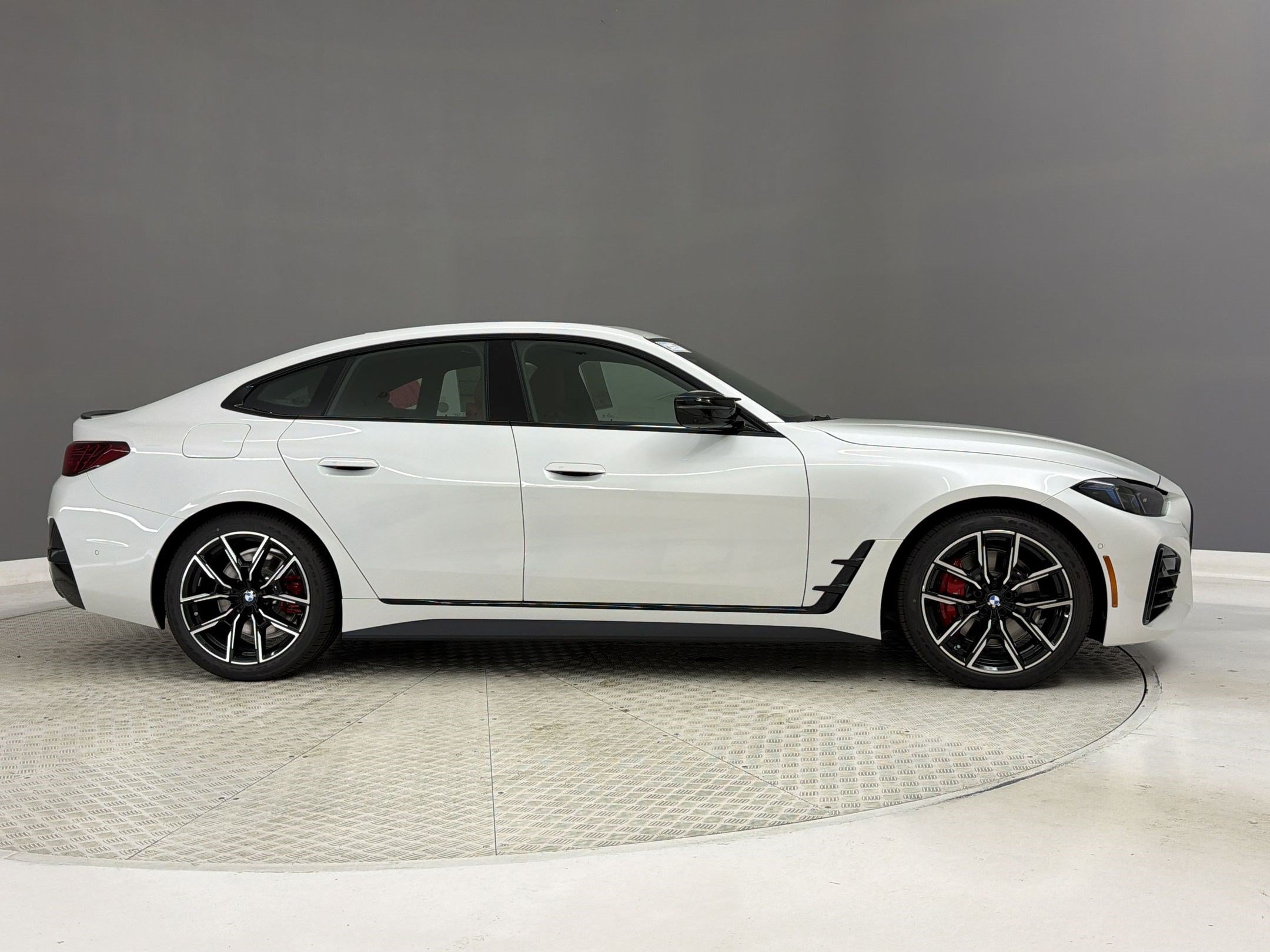 New 2026 BMW M440i w/ Premium Package RWD image 8