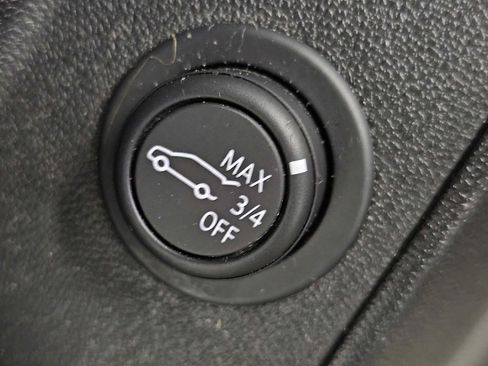 Used 2019 Chevrolet Equinox LT image 29