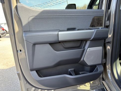 New 2026 Ford F250 Lariat w/ Lariat Premium Package image 19