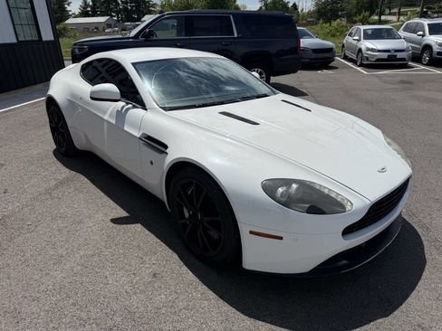 Used 2014 Aston Martin V8 Vantage Coupe RWD image 5