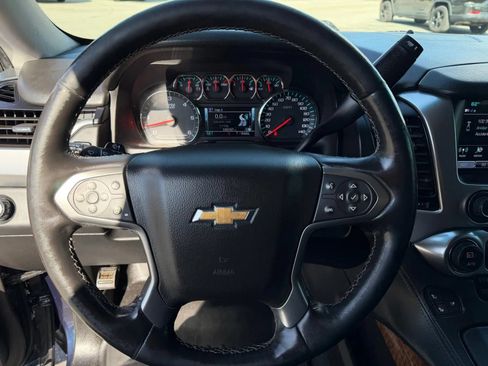 Used 2020 Chevrolet Suburban Premier RWD image 14