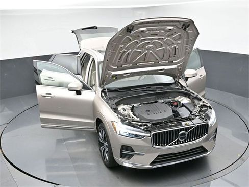 Used 2023 Volvo XC60 B5 Plus w/ Protection Package image 49