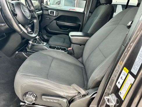 Used 2018 Jeep Wrangler Unlimited Sport S image 7