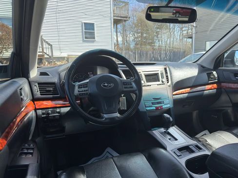 Used 2012 Subaru Outback 3.6R Limited w/ Moonroof Pkg image 25