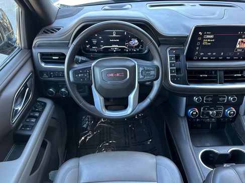 Used 2023 GMC Yukon SLT image 16