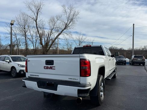 Used 2016 GMC Sierra 3500 Denali w/ Duramax Plus Package image 6