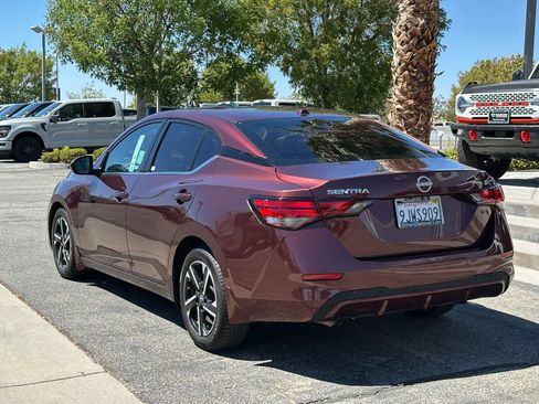 Used 2024 Nissan Sentra SV FWD image 4