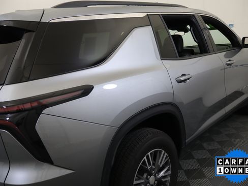 Used 2026 Chevrolet Traverse LT AWD/4WD image 7