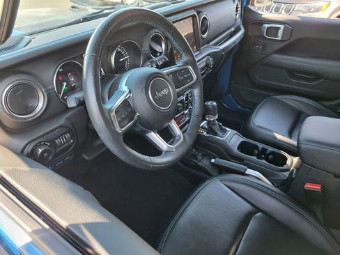 Used 2022 Jeep Wrangler Unlimited Rubicon 4xe w/ Steel Bumper Group AWD/4WD image 3