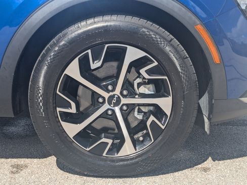 Certified 2023 Kia Sportage EX image 11