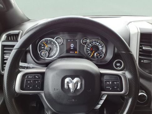 Used 2022 RAM 2500 Tradesman w/ Chrome Appearance Group image 13