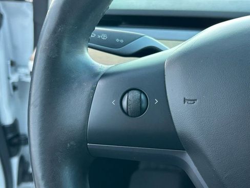 Used 2018 Tesla Model 3 image 23