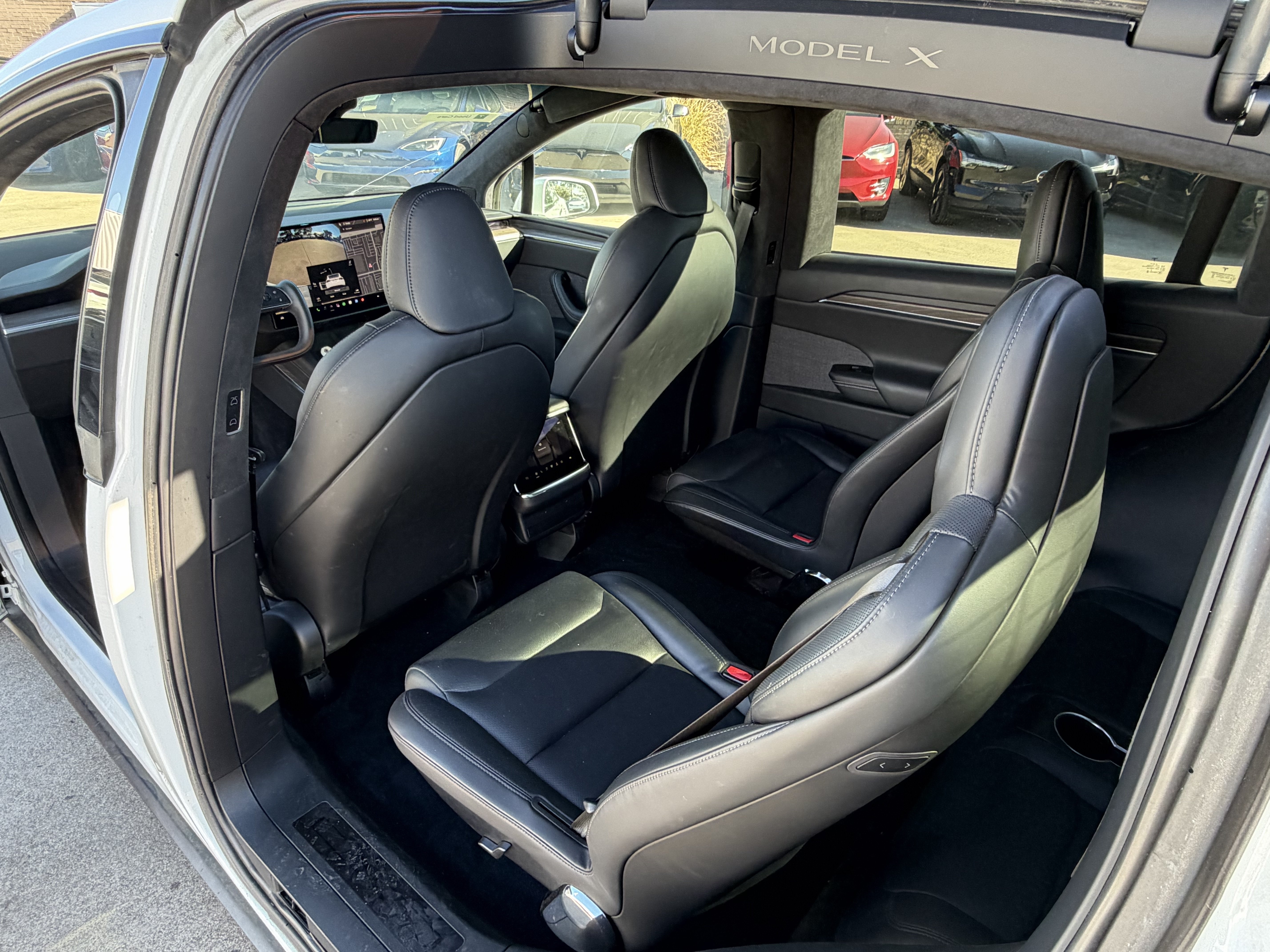 Used 2022 Tesla Model X AWD/4WD image 2