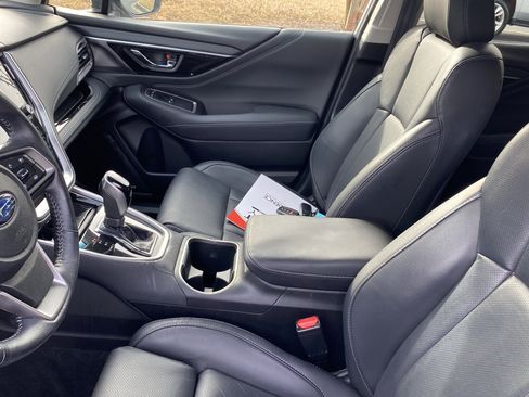 Used 2020 Subaru Outback Limited w/ Popular Package #2 image 11