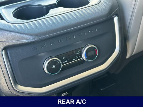 Used 2025 Ford Expedition Max Active AWD/4WD image 15