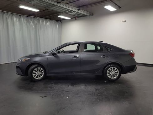 Used 2022 Kia Forte Sedan FWD image 5