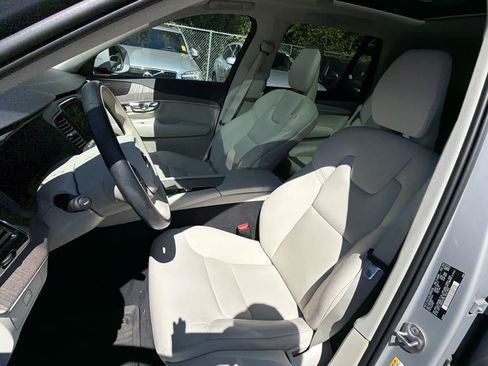 Certified 2023 Volvo XC90 B6 Plus w/ Protection Package AWD/4WD image 28