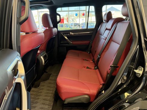 Used 2023 Lexus GX 460 Premium image 42