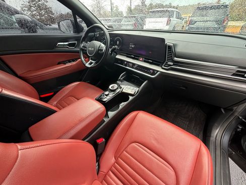 Used 2023 Kia Sportage SX Prestige image 17