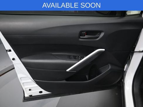 Used 2024 Toyota Corolla Cross LE FWD image 10