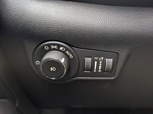 New 2026 Jeep Compass Trailhawk image 32