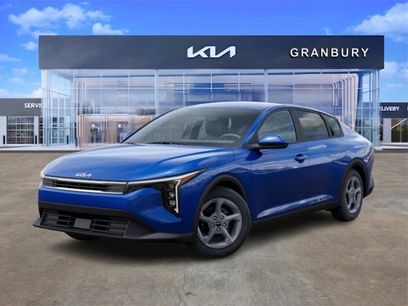 New 2025 Kia K4 LXS