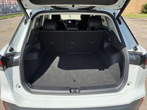 Used 2026 Volkswagen Tiguan SE FWD image 28