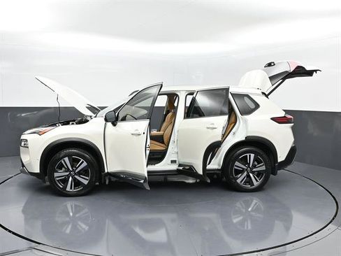 Used 2022 Nissan Rogue Platinum w/ Head-Up Display Package AWD/4WD image 47