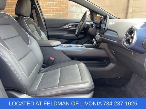 Certified 2024 Chevrolet Equinox EV LT image 25