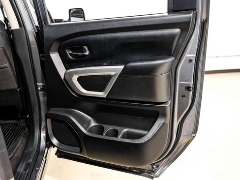 Used 2021 Nissan Titan SV w/ SV Convenience Package AWD/4WD image 41