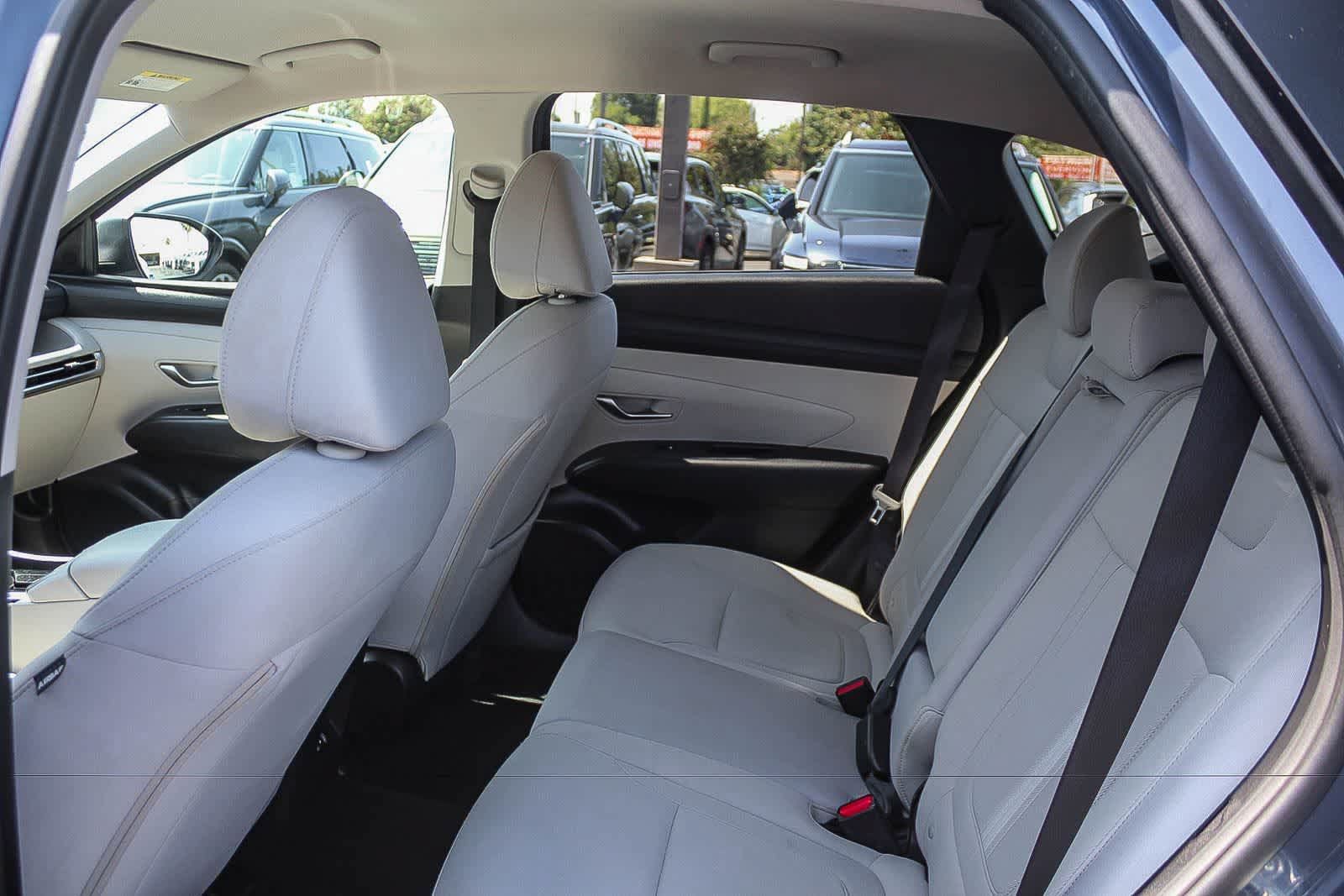 Certified 2025 Hyundai Tucson SEL FWD image 23